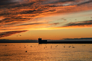 Zach&oacute;d słońca ,Hel