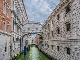 Obraz premium Bridge of Sighs or Ponte dei Sospiri in Venice, Italy