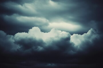 Obraz premium Ominous Warning: Captivating Dark Moody Storm Clouds in Dramatic Sky Look Awe-Inspiring and Threatening