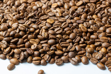 Roasted coffee beans