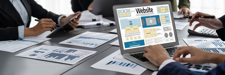 Website design software provide brisk template for online retail business and e-commerce