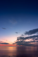  雲が彩る葉山のマジックアワー　森戸海岸海水浴場