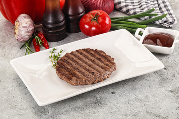 Grilled minced beef burger cutlet