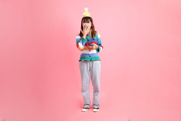 20s woman in winter clothes