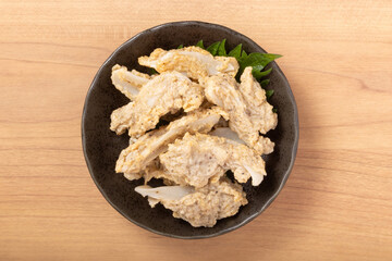 魚肉付き　やげん軟骨揚げ