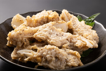魚肉付き　やげん軟骨揚げ