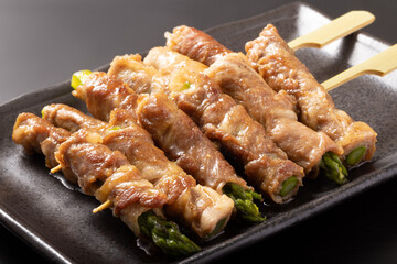 アスパラガス肉巻き串