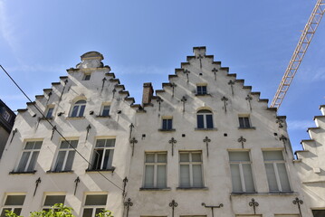 Façades à pignons de style d'origine baroque mais remaniées au fil du temps au centre historique de Bruxelles-Ville 
