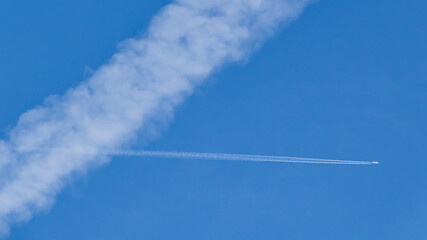 chemtrails, contrail, airplane, exhaust gases, exhaust gases, conspiracy theory, blue sky, plane, trail, aircraft, smoke, jet