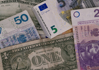 Waluty różnych krajów z bliska, dolar euro i złotówka banknoty z bliska