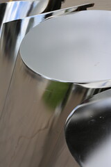 Cylindres en acier inoxydable brillant