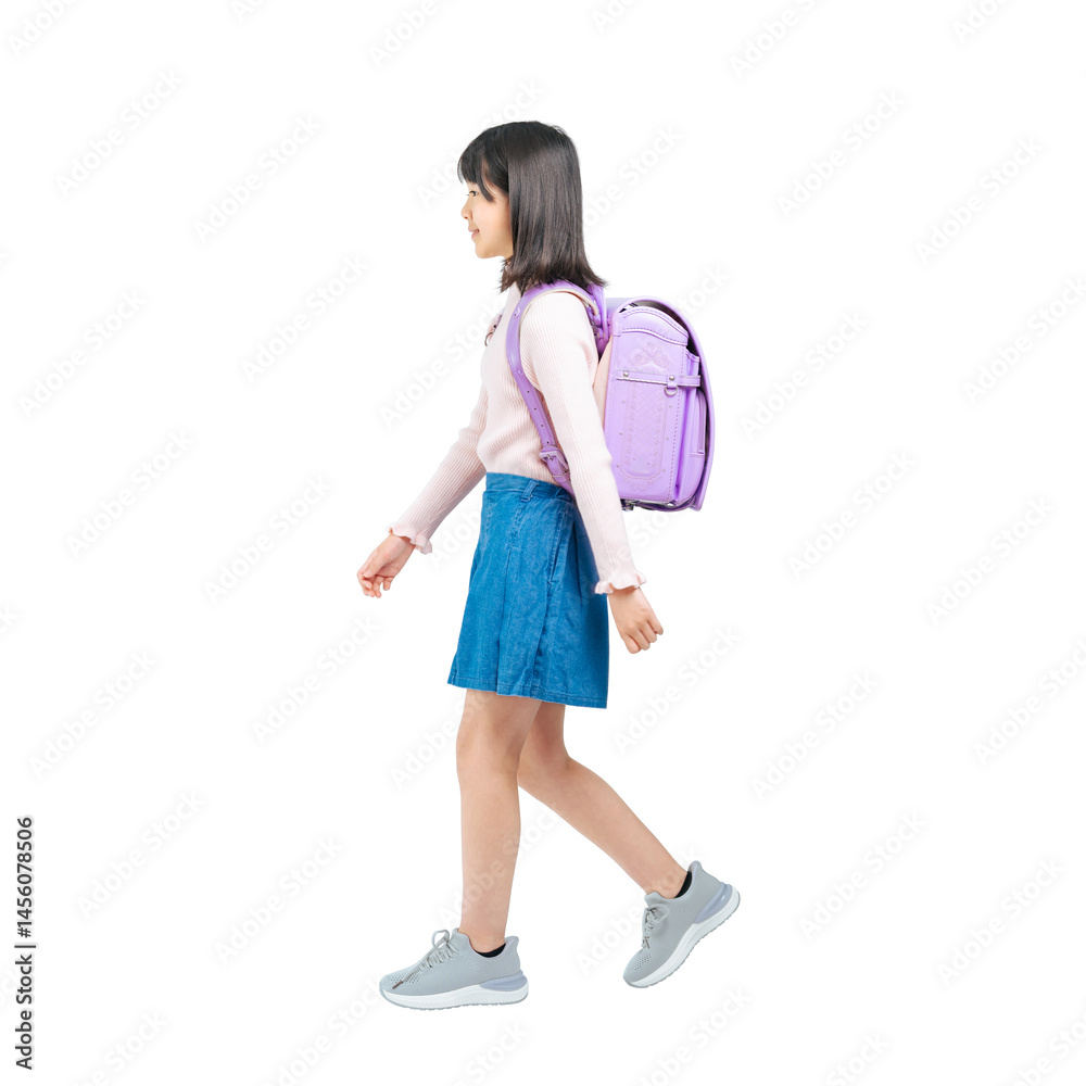 Aufkleber 横向きに歩くランドセルを背負った小学生の女の子　手作業で精密に切り抜いた背景透過全身写真png
