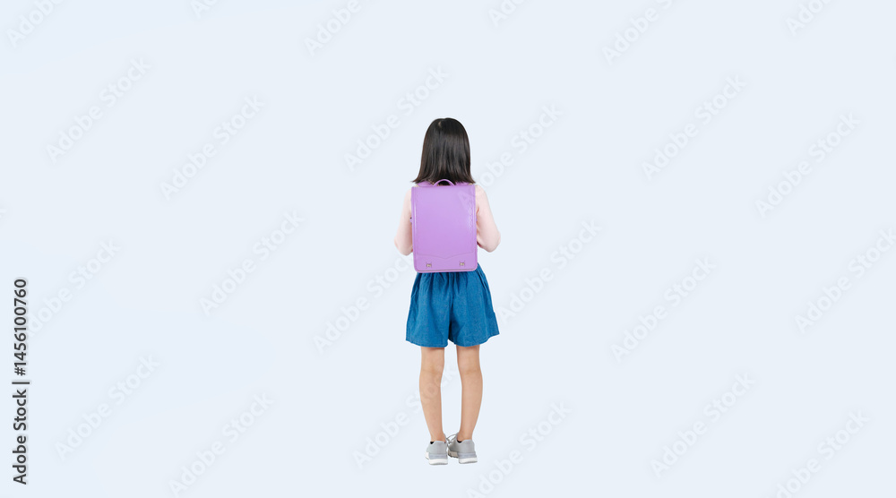 Aufkleber ランドセルを背負った小学生の女の子の後ろ姿の全身写真（切り抜き背景透過pngも販売しております。↓作成者リンクから「png」で検索してください）