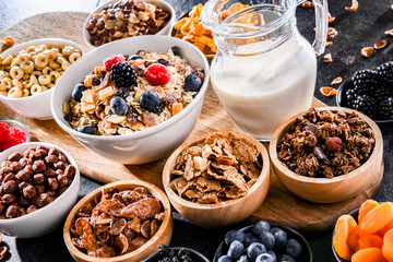 Breakfast cereal products and fresh fruits