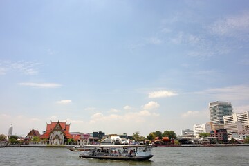 タイ国、チャオプラヤ川の風景