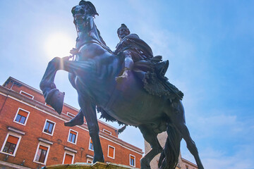 Obraz premium Alessandro Farnese statue, Piacenza, Italy