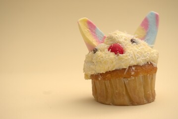 pastel en forma de conejito