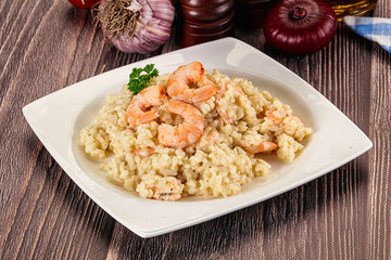 Gourmet risotto with prawn and cheese