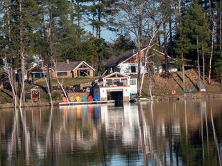 Obraz premium houses on the lake