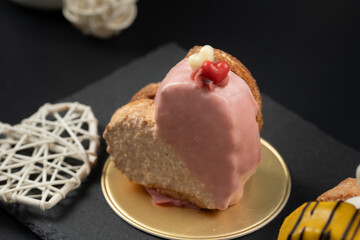 Romantic heart-shaped and bee-shaped desserts with soft floral touch