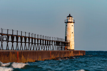 511-33 Manistee Pierhead Light