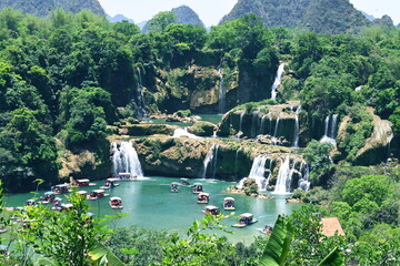 Transnational Waterfall between China and Vietnam