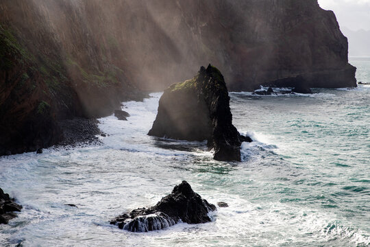 Fototapeta dramatic coastline with rocks of Madeira, Portugal