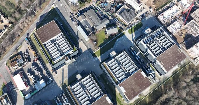 large scale, multi building redundant, data center, computing centers, AI, technology, information technology, cloud infrastrucutre. Aerial view.