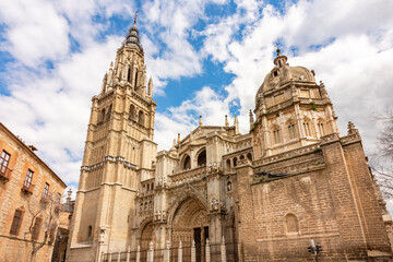 Fototapeta premium Medieval cathedral in center of Toledo, Spain