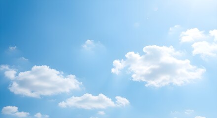 Fototapeta premium Cielo azul claro con nubes