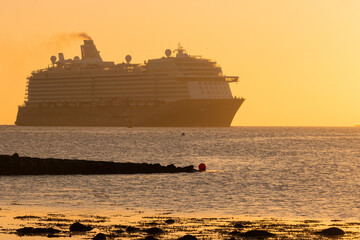cruise ship