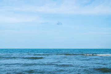 Plakat Panorama sea view wide horizon beautiful nature ocean wave and blue sky background in day time