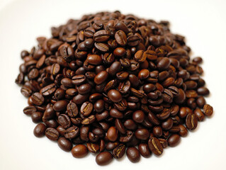 Fototapeta premium At a summer beach party, a group of young adults takes a selfie during golden hour, drinks raised, laughter caught mid-frame. They're gathered around a bonfire near the shoreline, palm trees swaying i