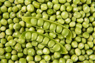 fresh green peas texture background