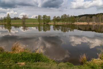 Kleiner Teich bei Lipova im Lausitzer Gebirge 7