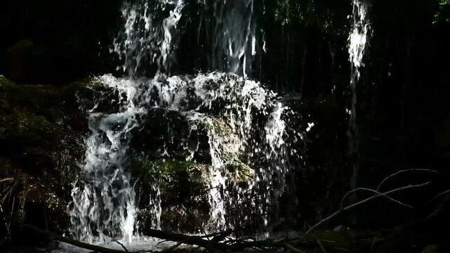 Balsa de agua, antiguos molinos de agua