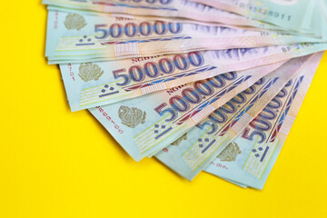 Five hundred thousand dong banknotes