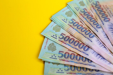 Five hundred thousand dong banknotes