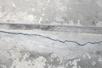 Home building problem. Cracked concrete
