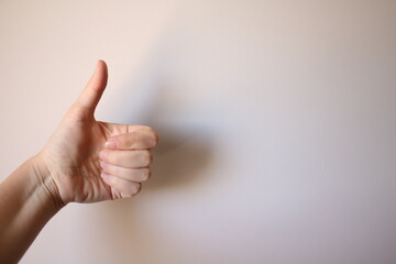 hand with thumb up
