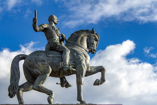 Popay&aacute;n, Popayan, Cauca, Colombia, 06 14 2024 : Equestrian statue of Spanish conquistador Sebasti&aacute;n de Belalc&aacute;zar overlooking Popay&aacute;n, with dynamic clouds in the background.
