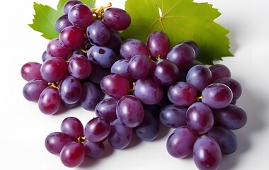 Fototapeta premium Fresh purple grapes isolated on white background