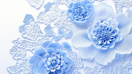 Naklejka premium Light blue floral designs on a white backdrop.