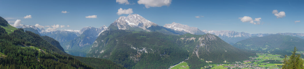 Obraz premium Watzmann mountain near Konigssee lake in Berchtesgaden National Park, Germany
