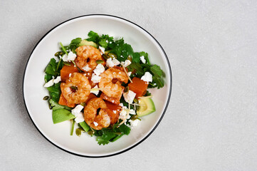 salad with shrimps