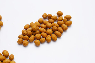 Coconut cream coated peanuts snack
