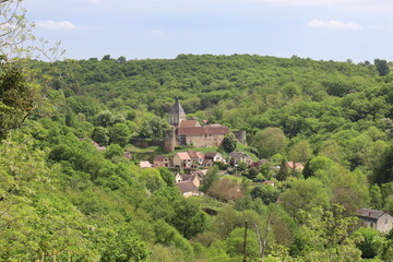 Fototapeta premium Vue d'ensemble du village, ville de Gargilesse-Dampierre, département de l'Indre, France