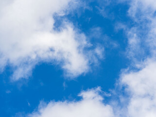 Obraz premium 5月 昼の青空と雲09