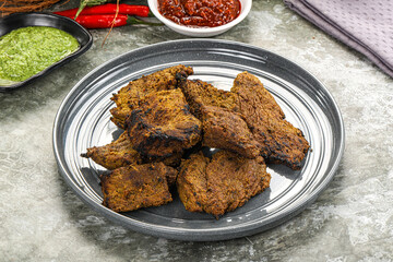 Grilled beef barbecue with spises