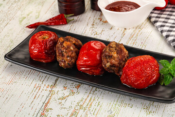 Turkish cuisine - Domatesli Kebab with tomato